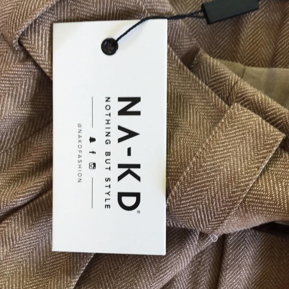 NWT NA-KD Linen Blend High Rise Tan Herringbone Pattern Dressy Shorts Belt Sz 2 - Picture 8 of 8